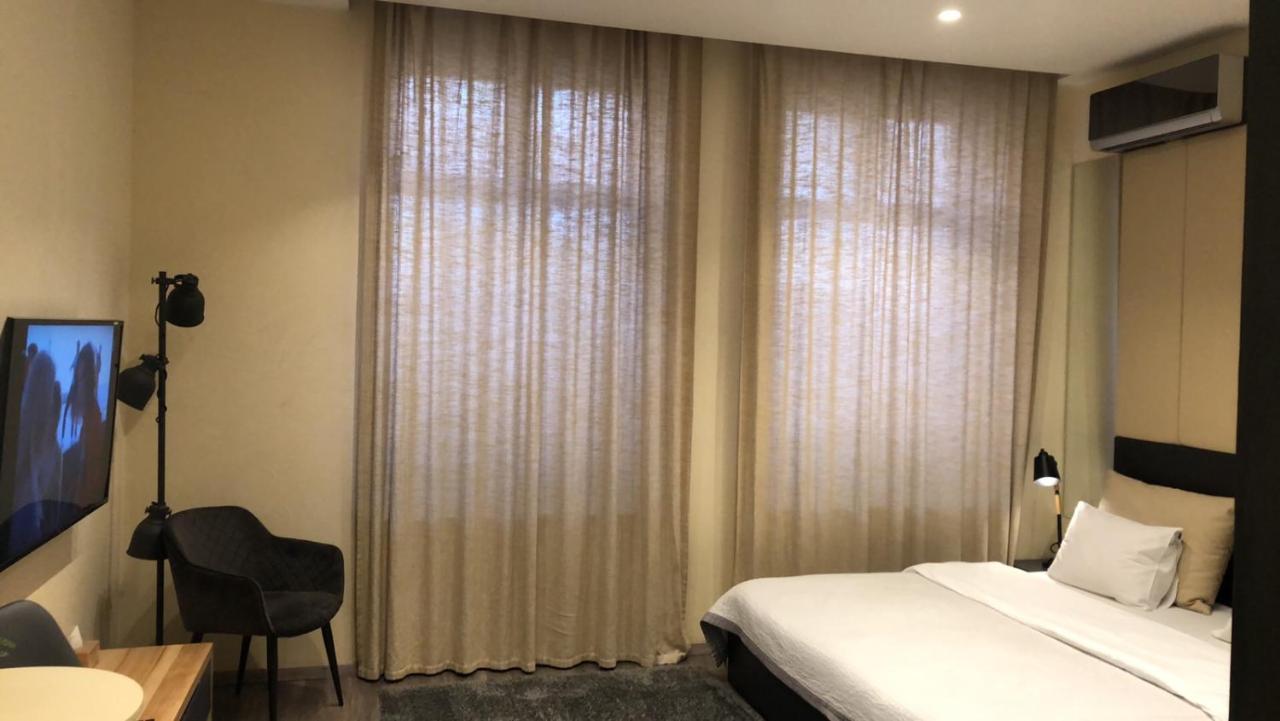 Malon Apartments Odessa Ngoại thất bức ảnh
