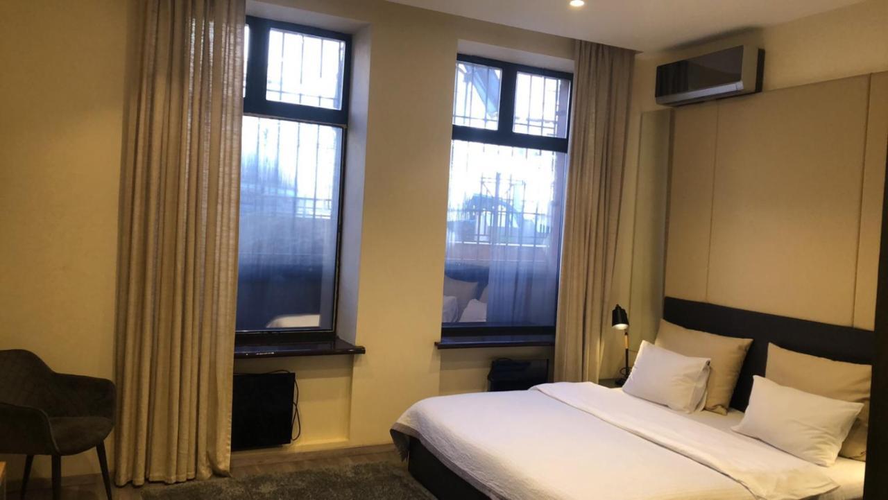 Malon Apartments Odessa Ngoại thất bức ảnh