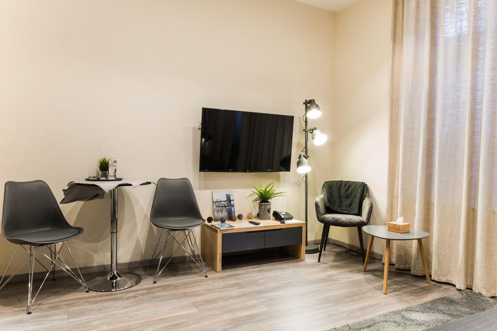 Malon Apartments Odessa Ngoại thất bức ảnh