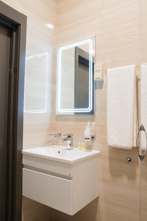 Malon Apartments Odessa Ngoại thất bức ảnh